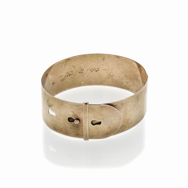 Rigid belt bracelet in gold with a low title
