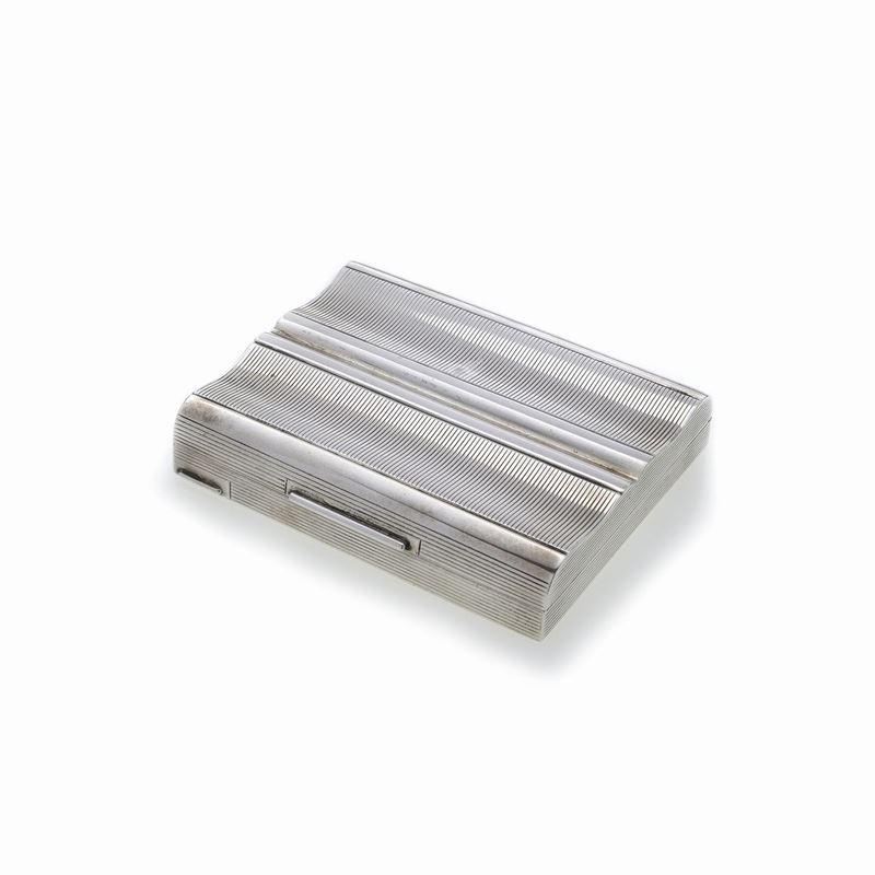 Scatola Porta-trucco in Argento Sterling con Fronte Inciso e Sagomato