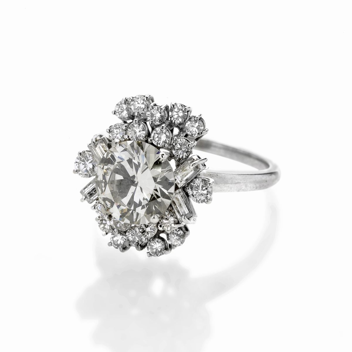 Anello in oro bianco e diamanti