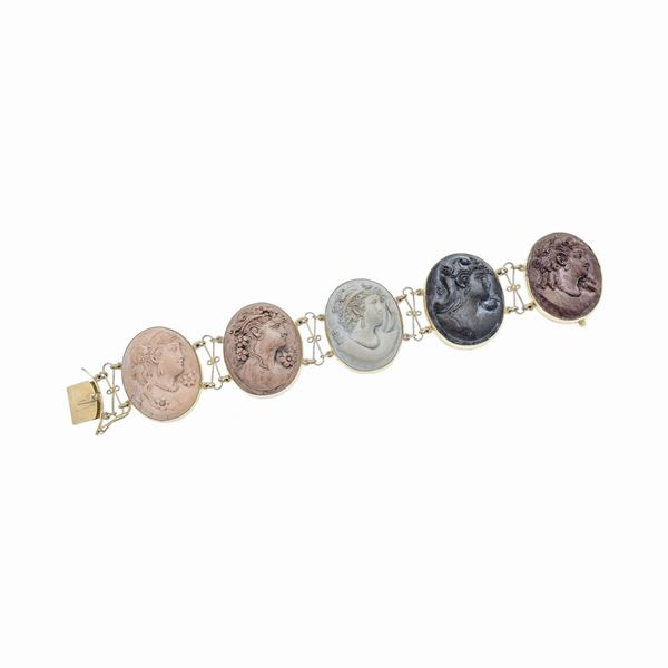 Bracciale in oro 14 kt e cammei in pietra lavica