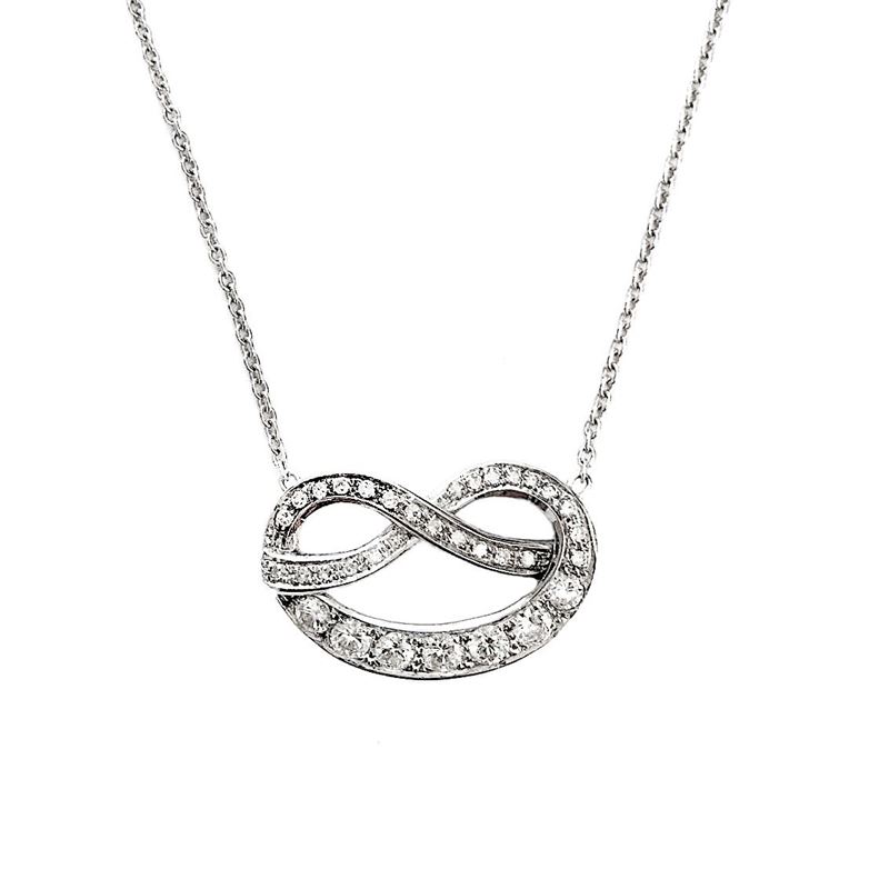 Girocollo nodo d'amore in oro bianco e diamanti