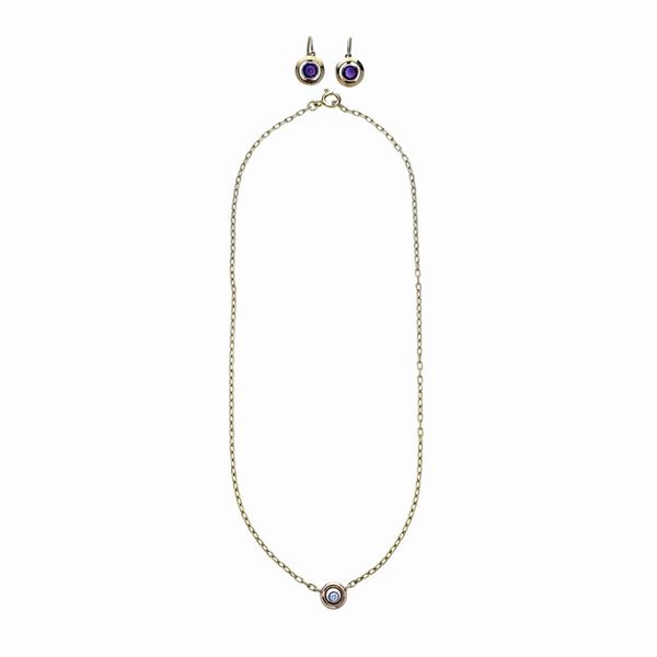 Girocollo e paio di orecchini in oro giallo, oro bianco, diamante e pietre viola
