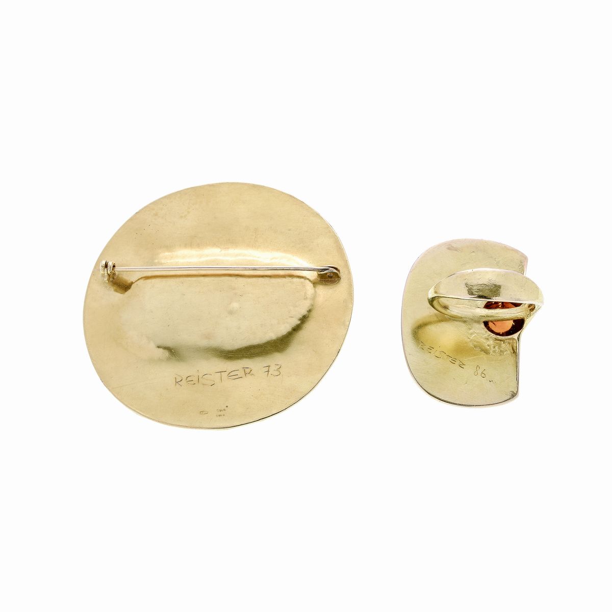 Spilla e anello in oro giallo, oro bianco e ambra, Atelier Reister