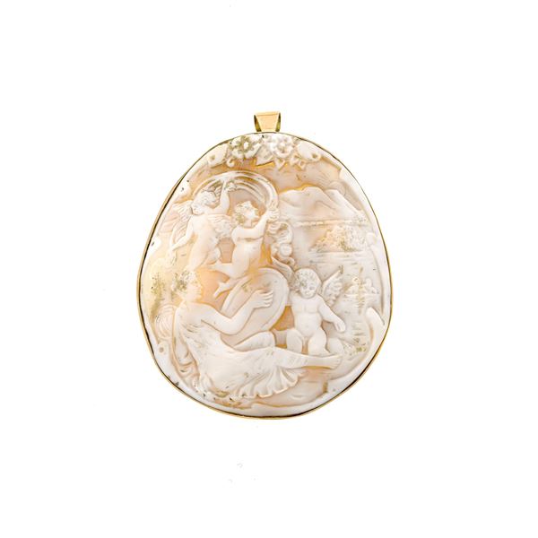 Brooch - pendant with large shell cameo mounted in yellow gold and another smaller cameo
