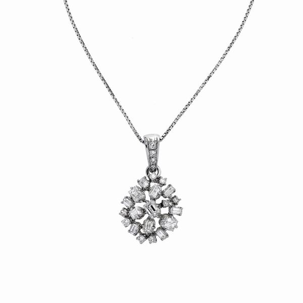 Teardrop pendant in white gold and diamonds