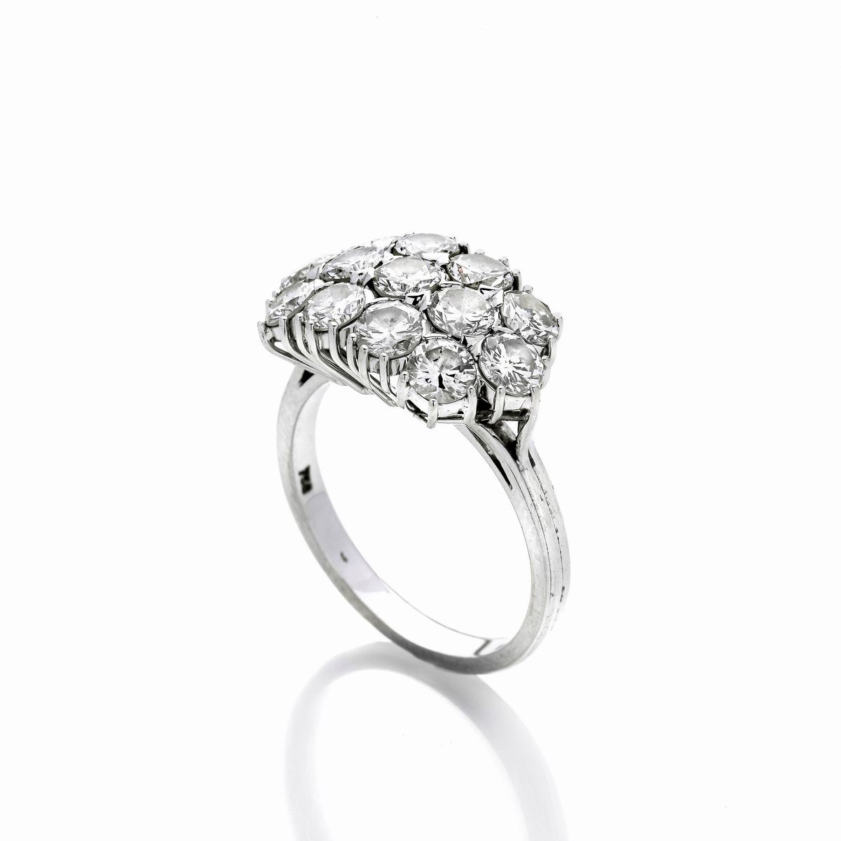 Anello in oro bianco e diamanti