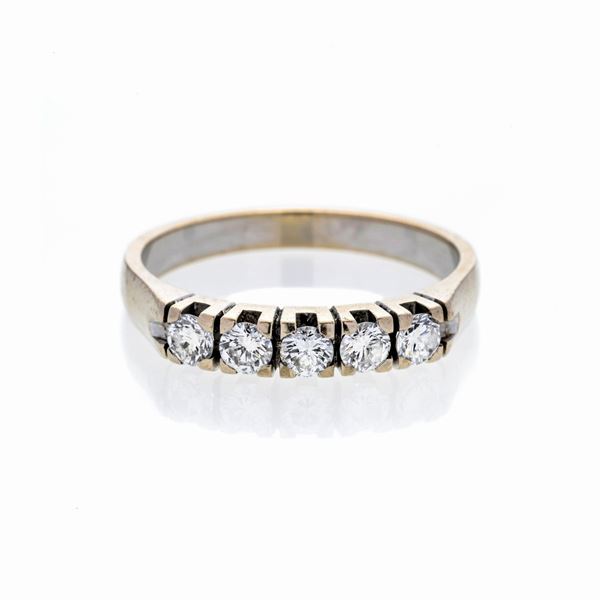 Anello veretta in oro bianco e diamanti