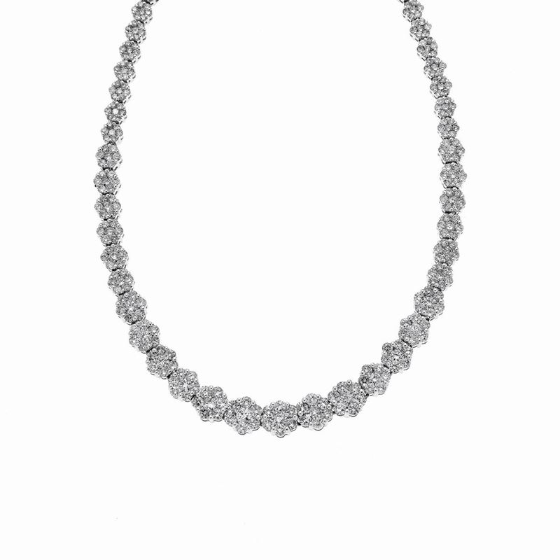 Collana in oro bianco e diamanti