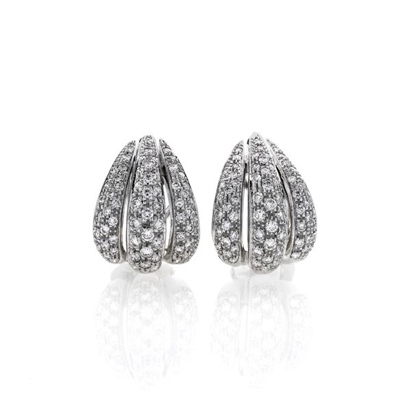 Pair of 18k white gold and diamond earrings