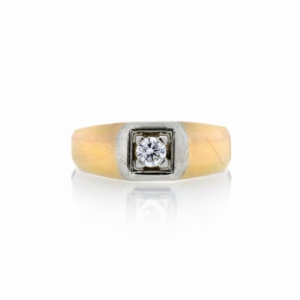 18 kt yellow gold, white gold and diamond men's ring