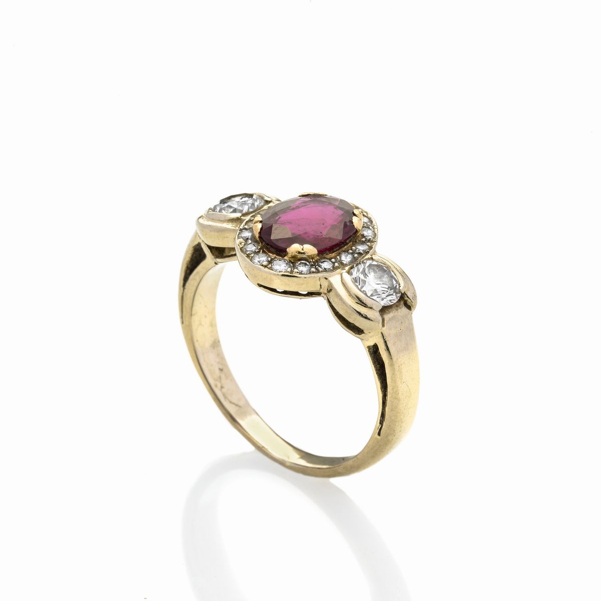Anello in oro bianco e oro giallo 18k, diamanti e rubino