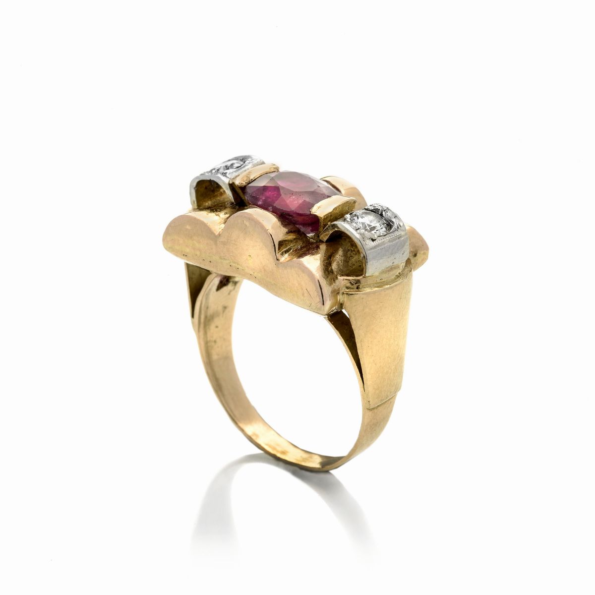 Anello a ponte in oro giallo 18k, diamanti e rubino
