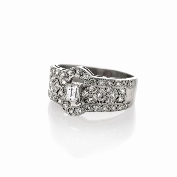 Band ring in 18k white gold and diamonds
