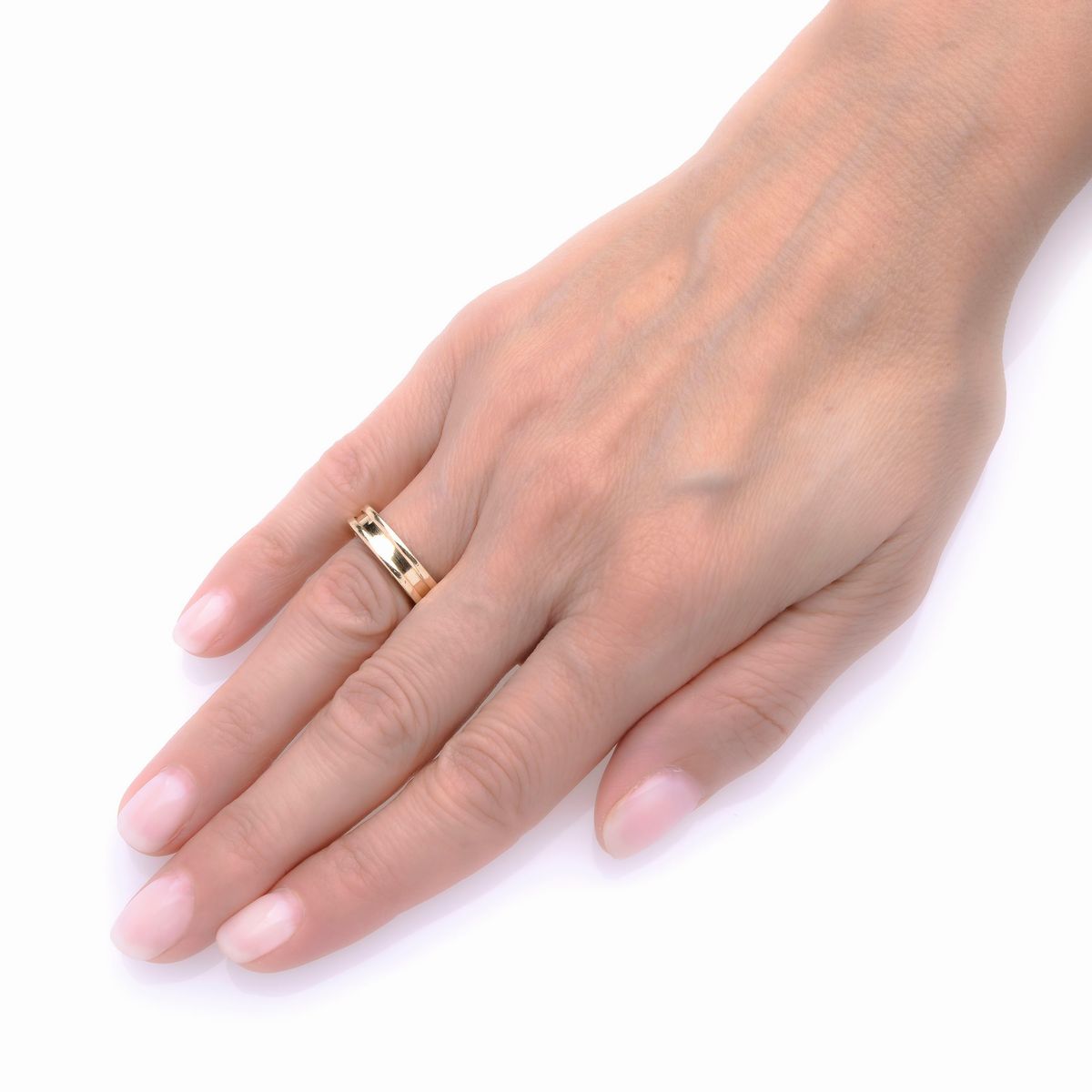 Bulgari, anello BZERO1 in oro giallo 18k