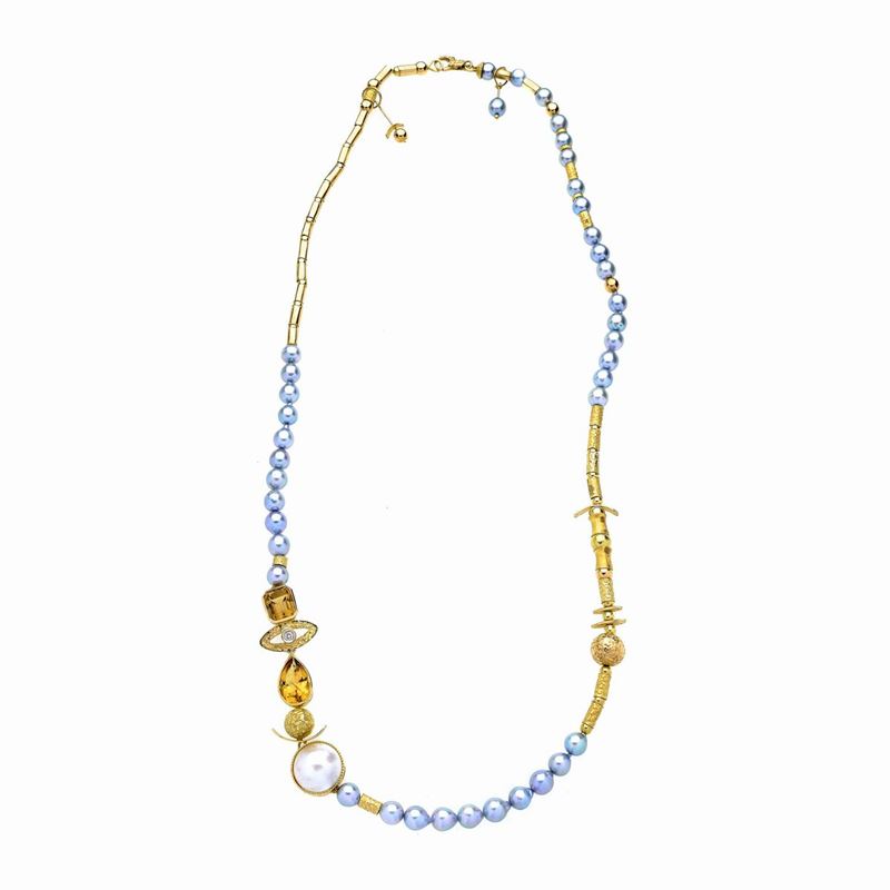 Lunga Collana in Oro Giallo 18k, Perle Grigie, Diamanti e Perla Mabè