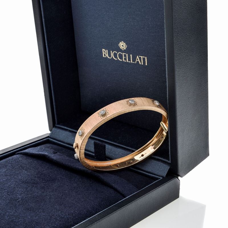 Buccellati, bracciale in oro rosa e bianco 18k e diamanti
