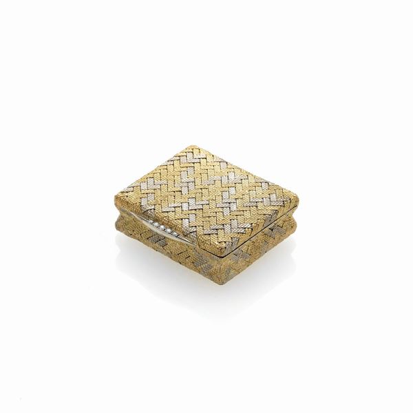 Pillbox in 18kt yellow gold, white gold and diamonds