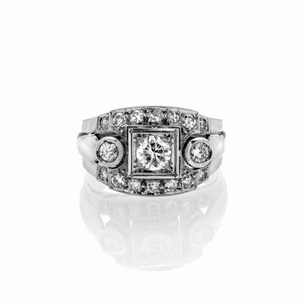 18 kt white gold and diamond ring