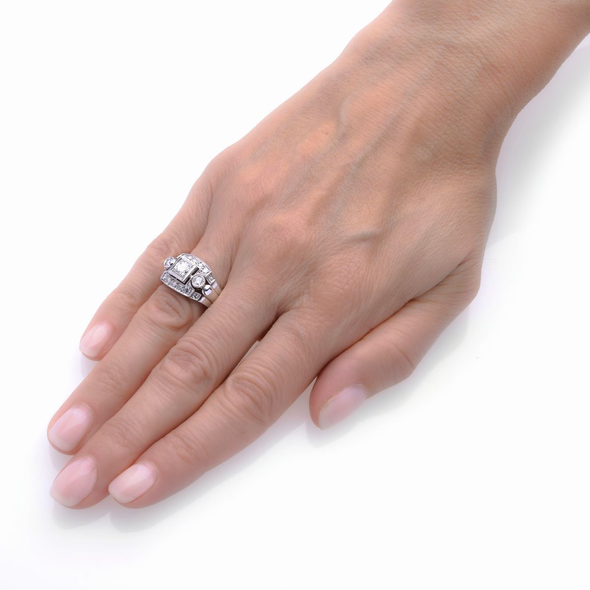 Anello in oro bianco 18 kt e diamanti