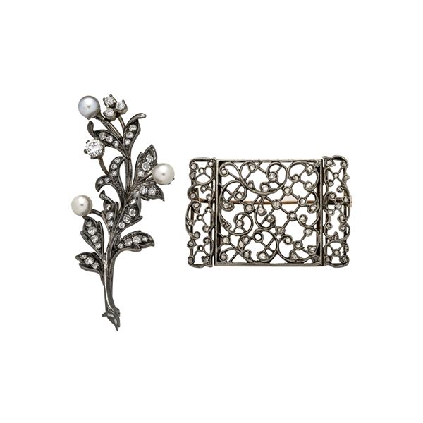 Floral brooch in 18 kt white gold, diamonds and pearls and another one in 18 kt gold, silver and diamonds