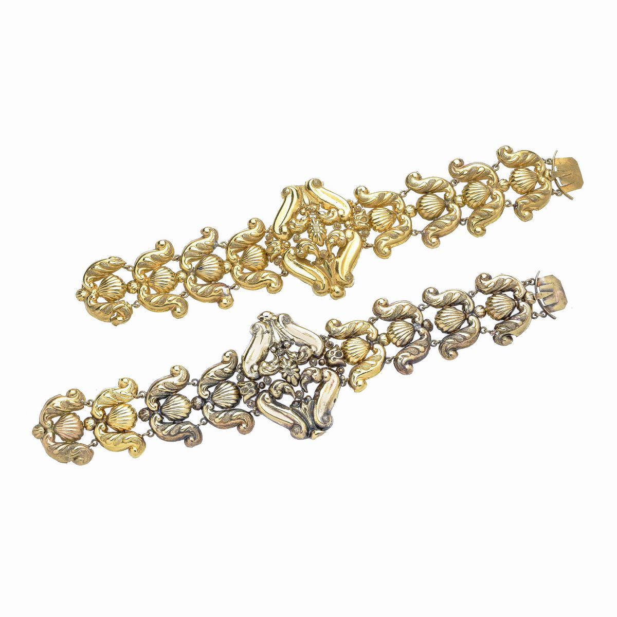 Coppia di rari bracciali in oro 18 kt e 22 kt
