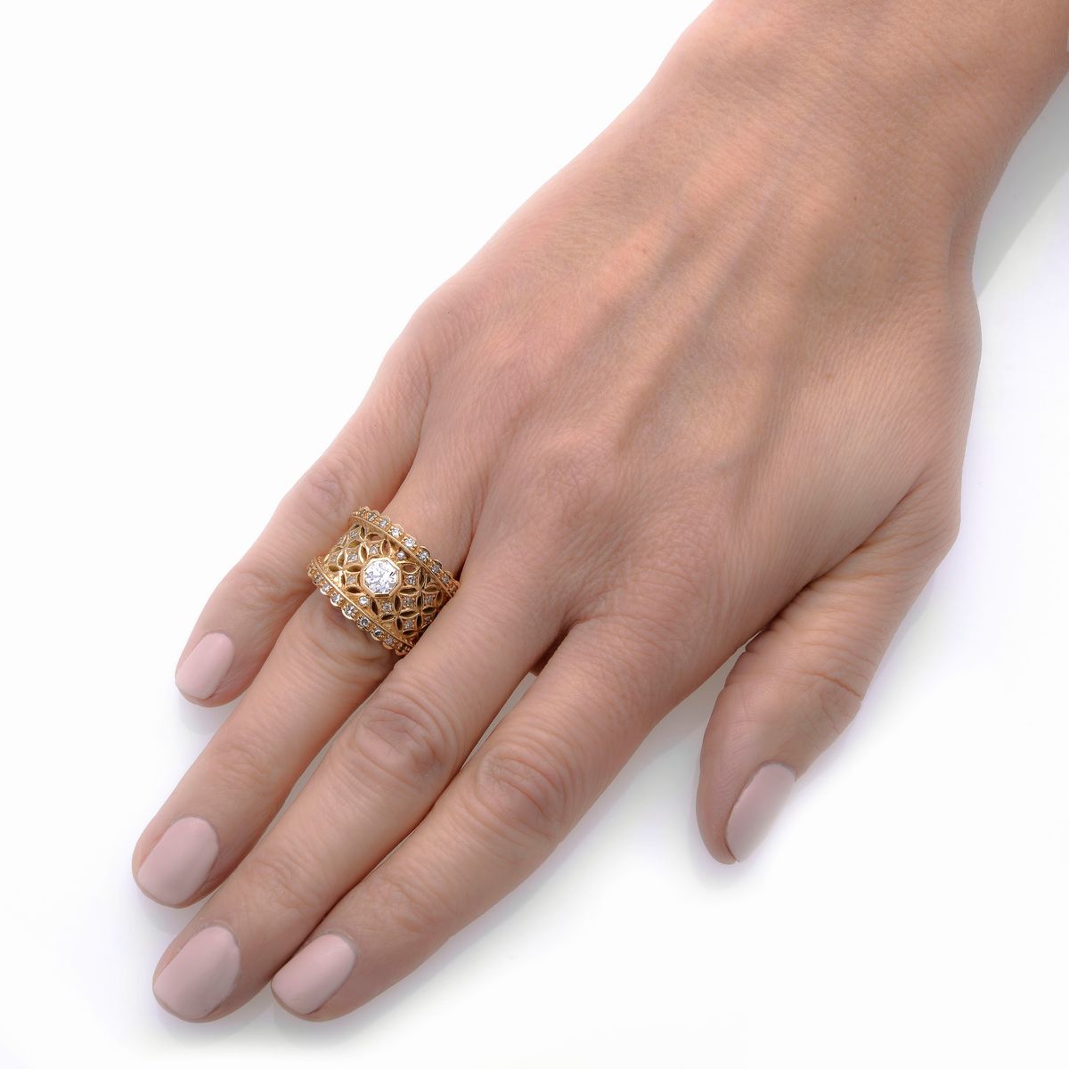 Anello a fascia in oro giallo 18 kt e diamanti