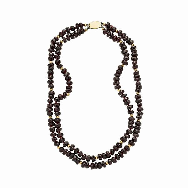 Necklace in 18kt yellow gold and garnets  (Fifties)  - Auction Antique, Modern and Design Jewelery Auction - Curio - Casa d'aste in Firenze