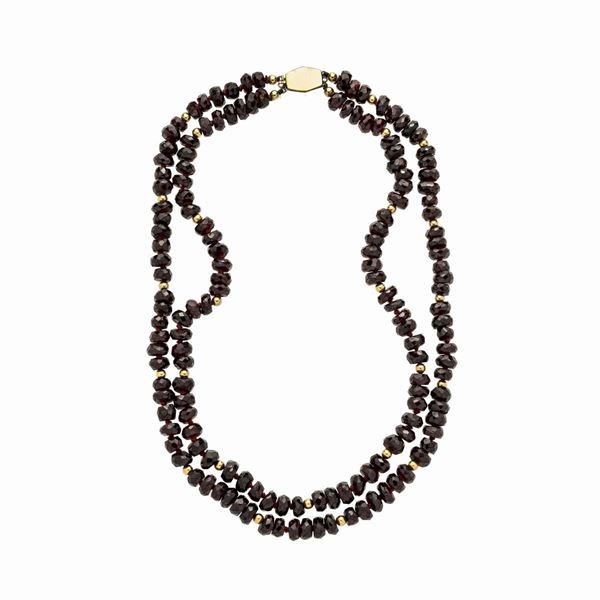 Collana in oro giallo 18 kt e granati