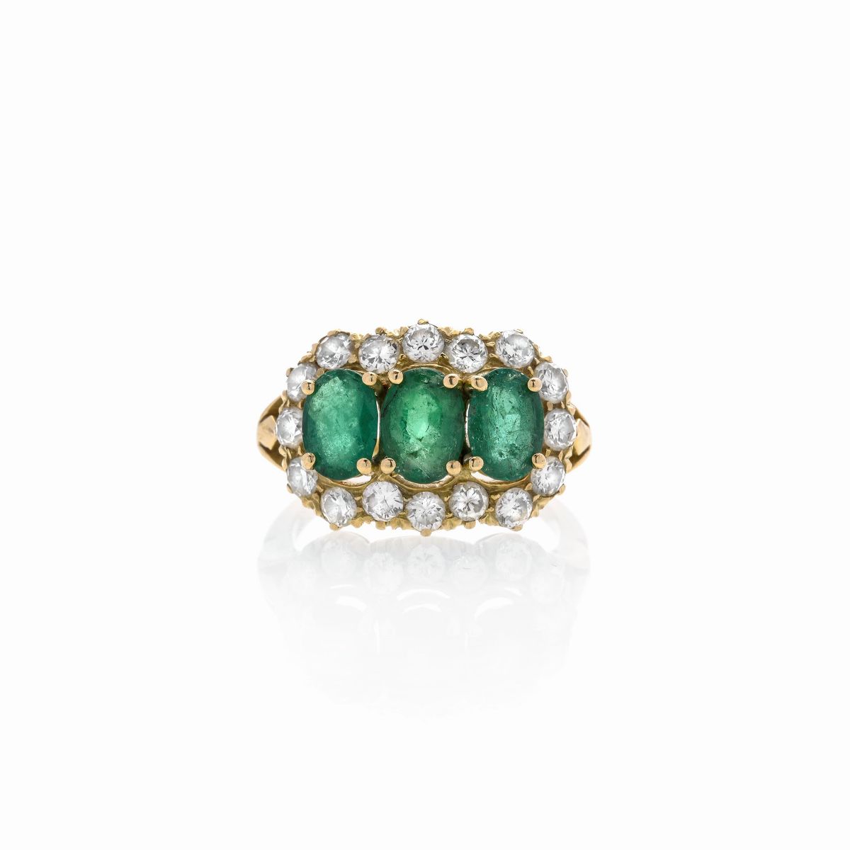 Anello in oro giallo 18 kt, diamanti e smeraldi