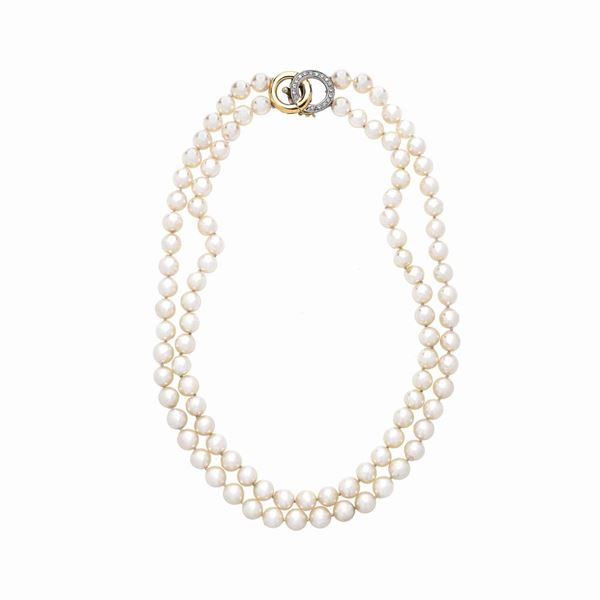 Collana in perle coltivate, oro giallo 18 kt, oro bianco e diamanti