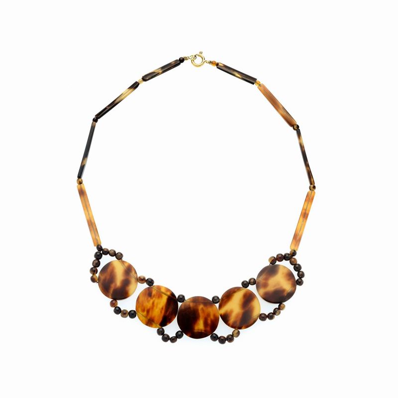 Collana in tartaruga