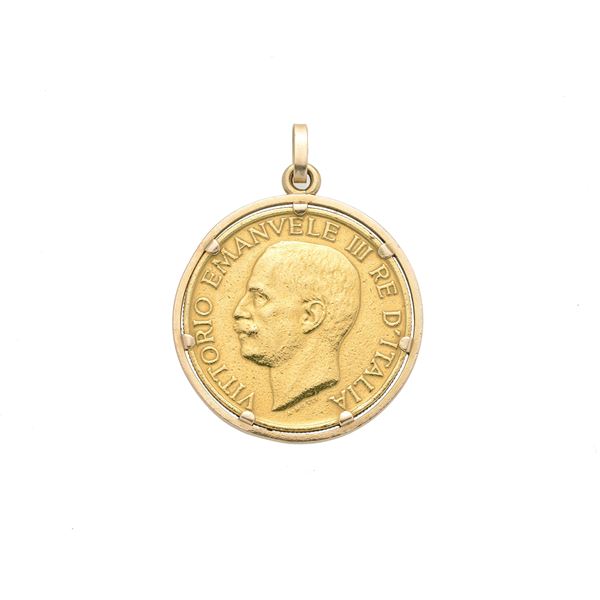 Large 100 lire coin in 22 kt yellow gold mounted as a pendant in 18 kt yellow gold
