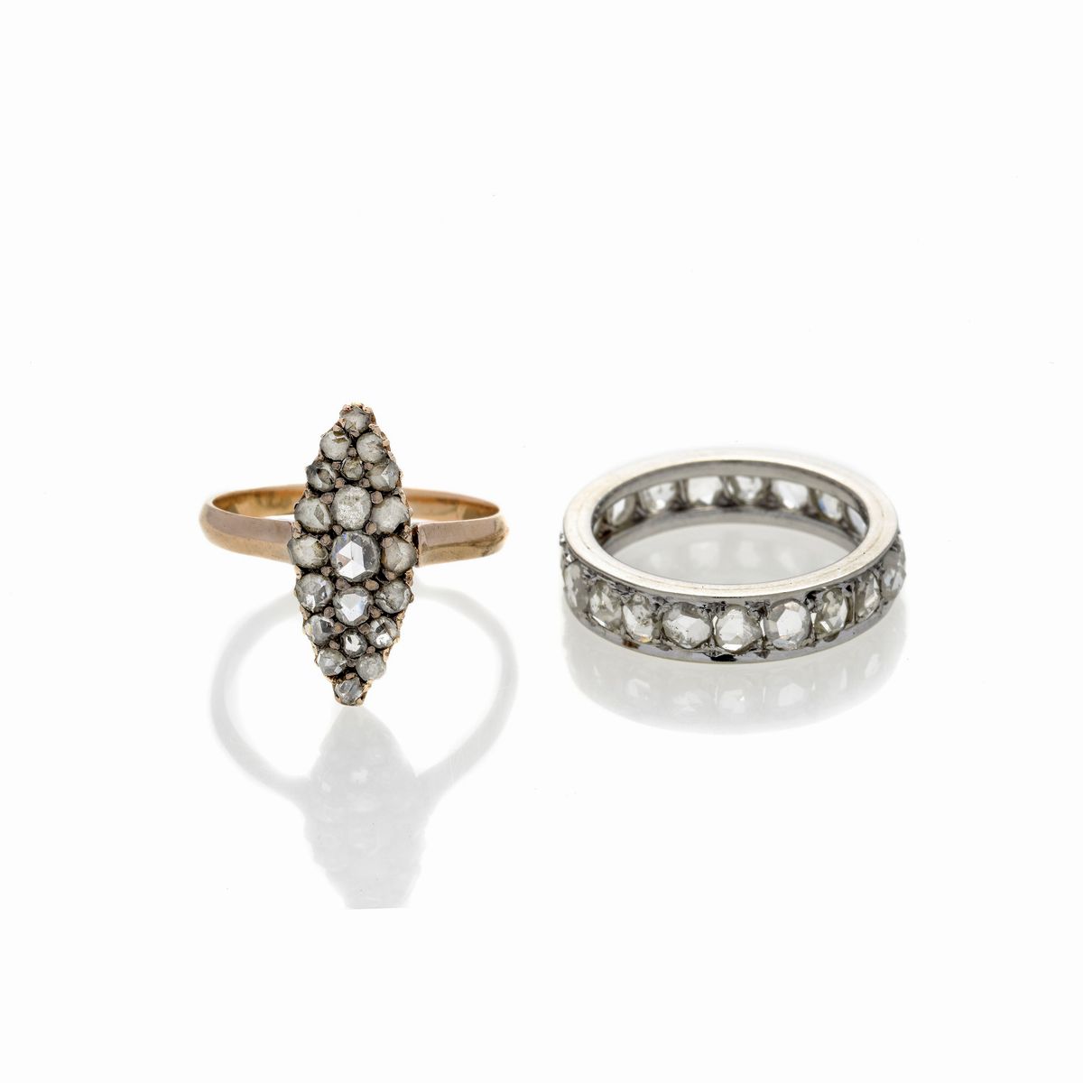 Anello eternity in oro bianco 18 kt e diamanti e anello a losanga in oro giallo 14 KT e diamanti