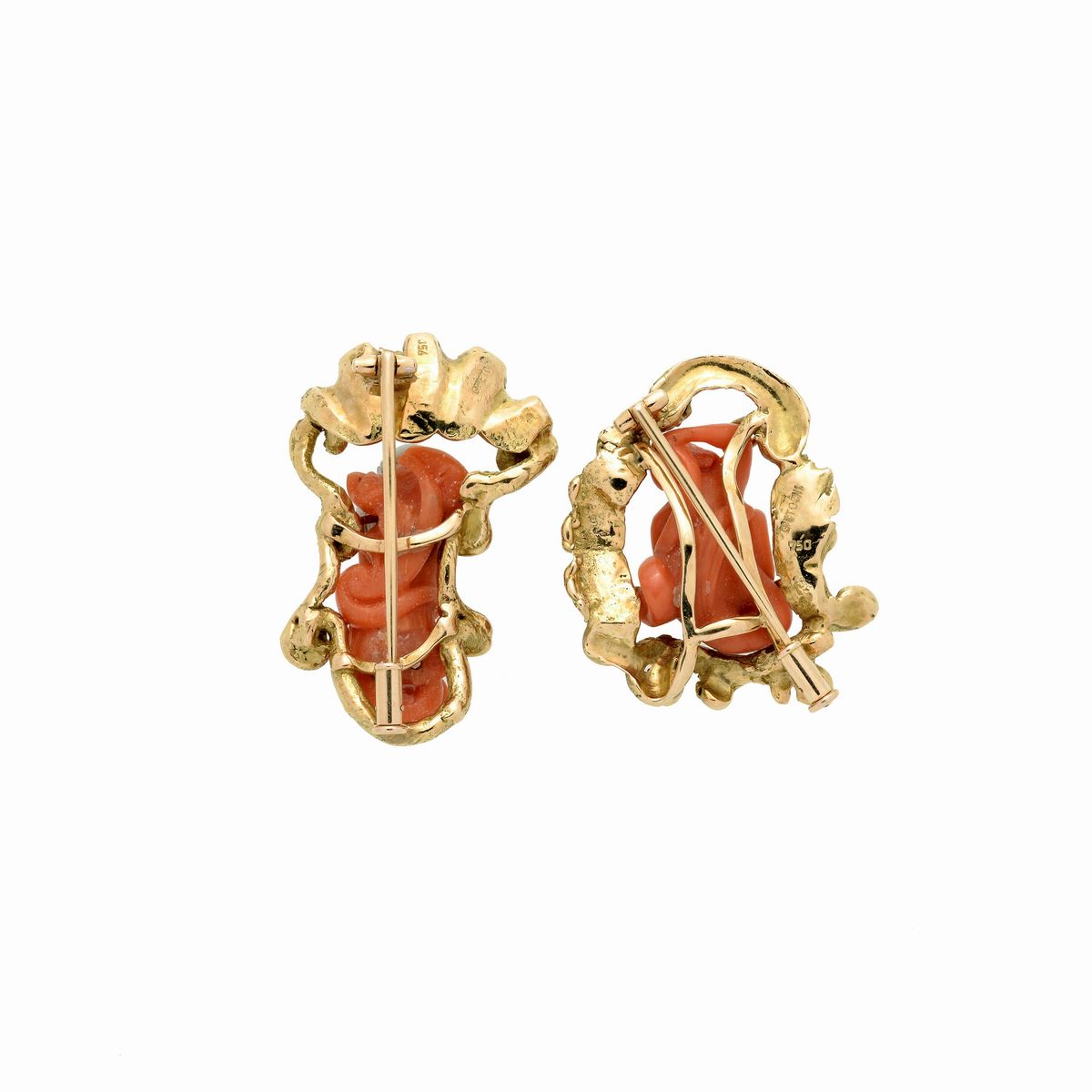 Coppia di spille in oro giallo 18 kt e corallo rosso