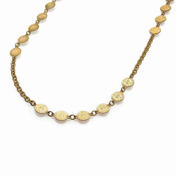 Lunga catena in oro 18 kt con monete in oro 8 kt