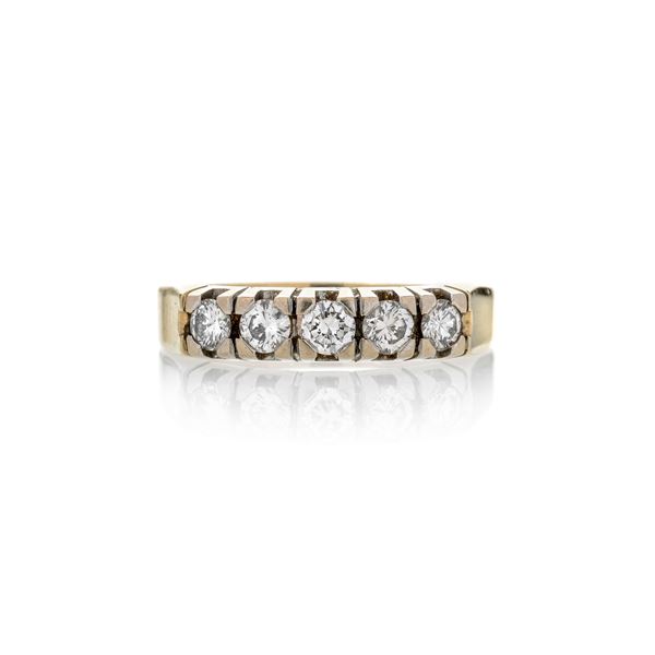 Veretta in yellow and white gold and diamonds