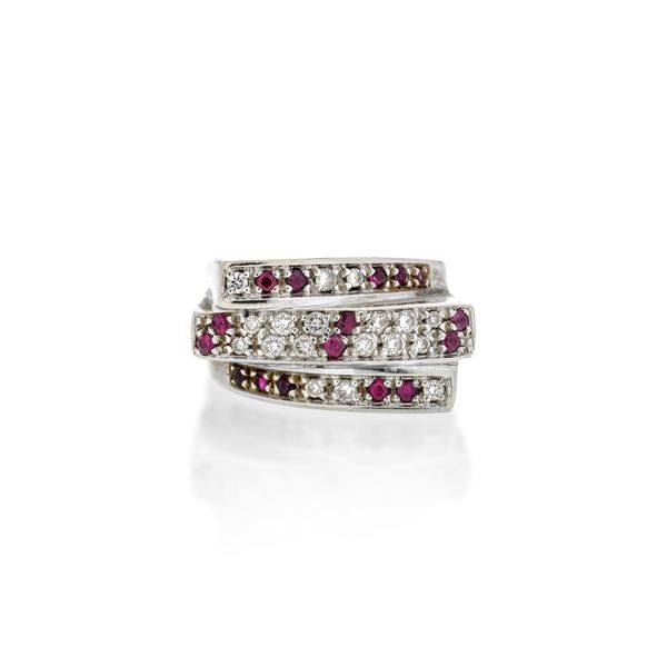 Geometric-inspired ring in white gold, diamonds and rubies