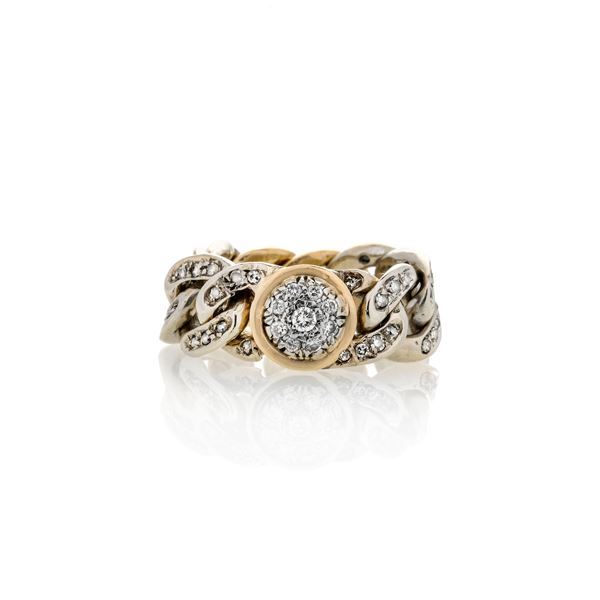 Anello in oro giallo, oro bianco e diamanti