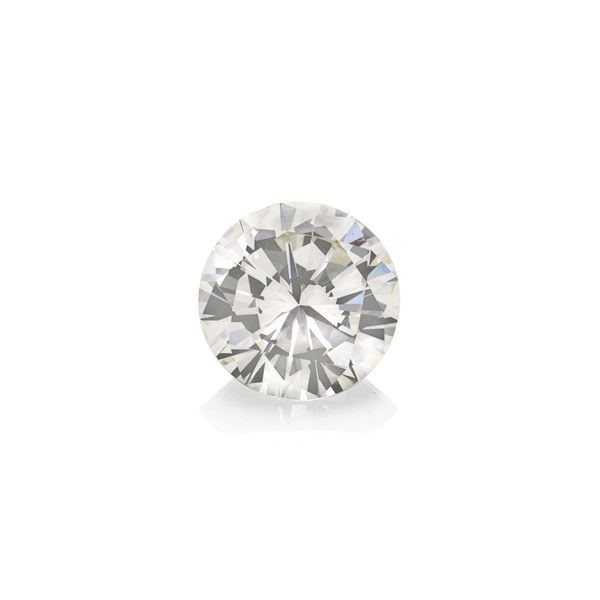 Anello solitario in oro bianco e diamante taglio brillante