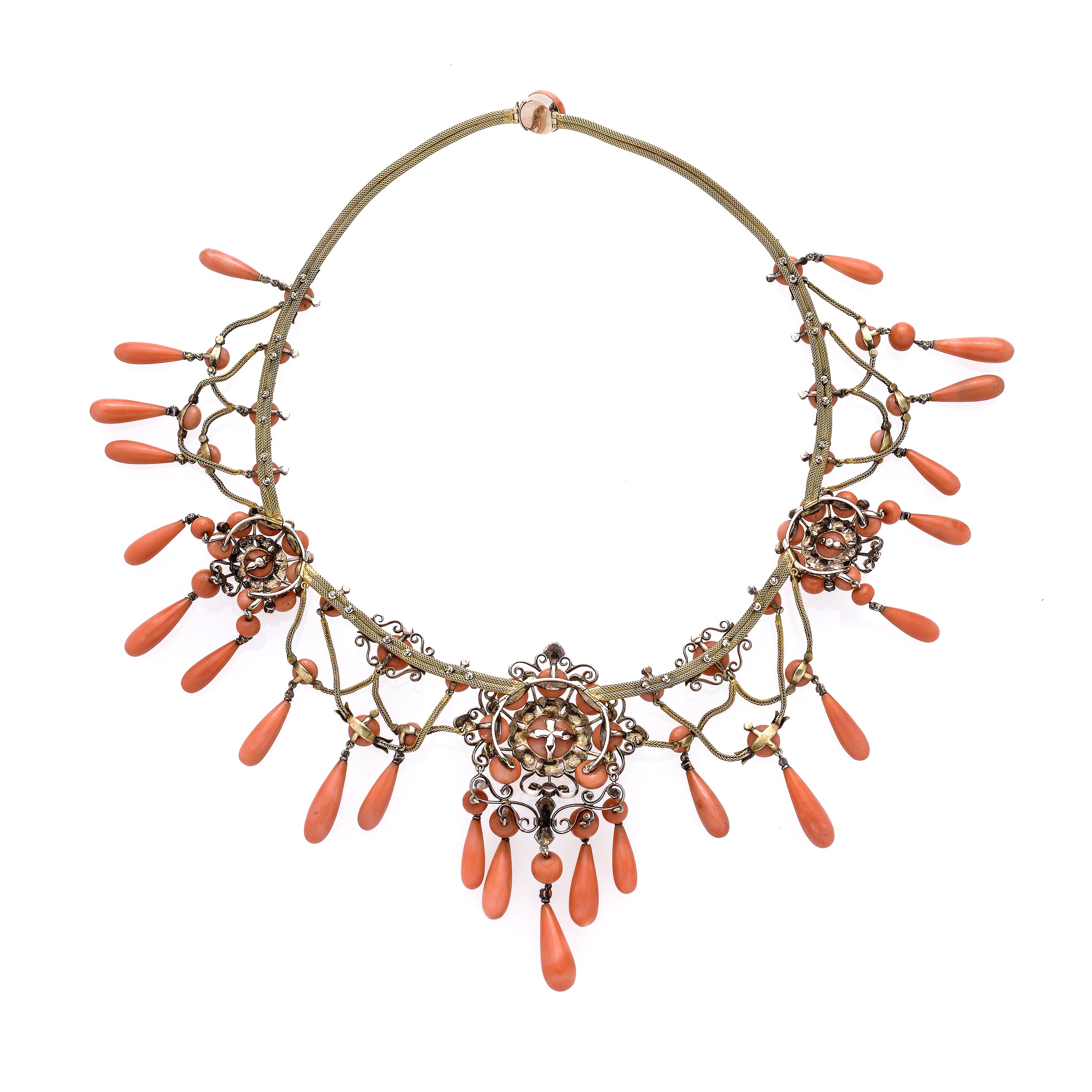 Importante collana e bracciale rigido in oro giallo, oro basso, argento, diamanti e corallo rosa