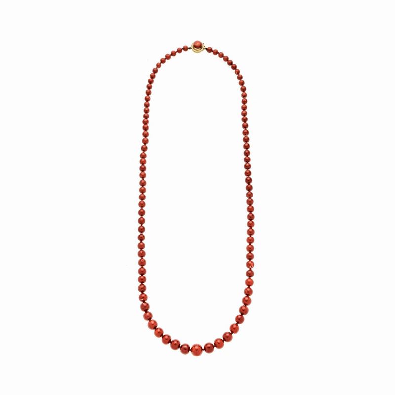 Collana in corallo rosso e oro giallo