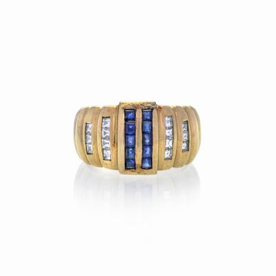 Anello a Fascia in Oro Giallo, Diamanti e Zaffiri