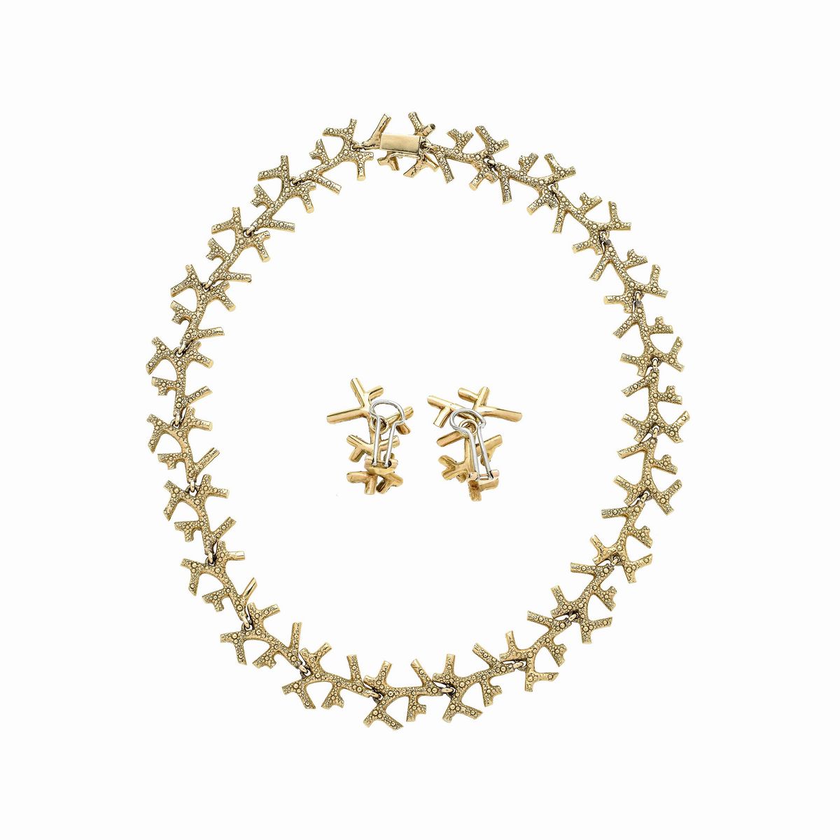 Parure "Corallo", attribuibile a Enrico Serafini, composta da collana e orecchini in oro giallo