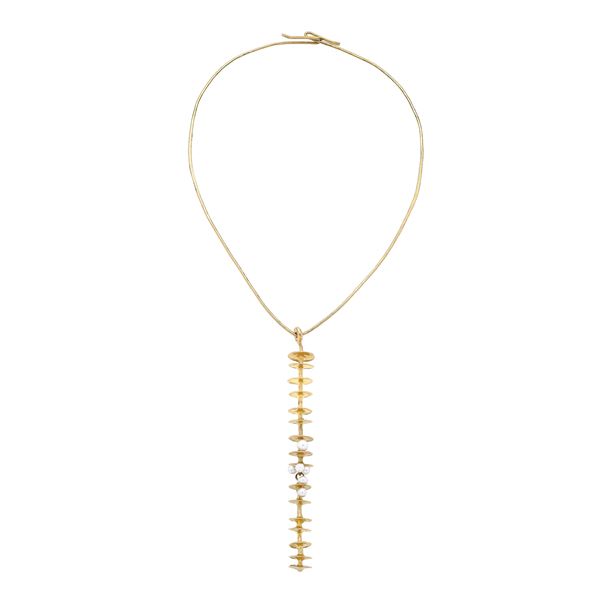 Long rigid necklace in yellow gold 18 kt and 20 kt and cultured pearls  (Seventies)  - Auction Antique, Modern, Design Jewelery and Bijoux Auction - Curio - Casa d'aste in Firenze