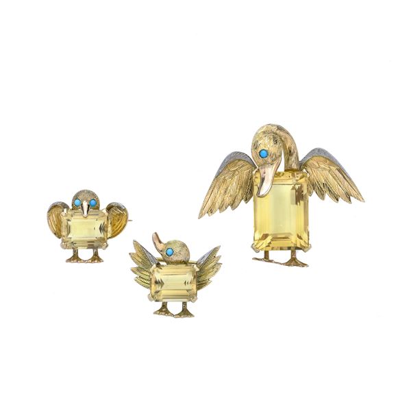 ENRICO SERAFINI - Series of three brooches made like a Duck in yellow gold, turquoise and citrine