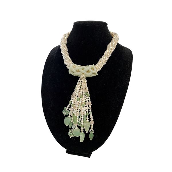 Collana dieci fili di perle di fiume e giada, con pendente estraibile e portabile come anello