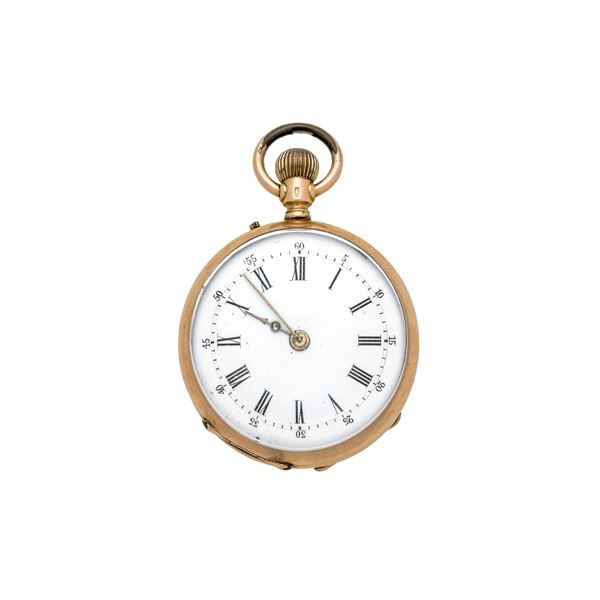 Pocket watch in yellow gold and gilt metal and another smaller one in yellow gold
