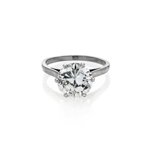 Solitaire ring in white gold and diamond ct 3.74