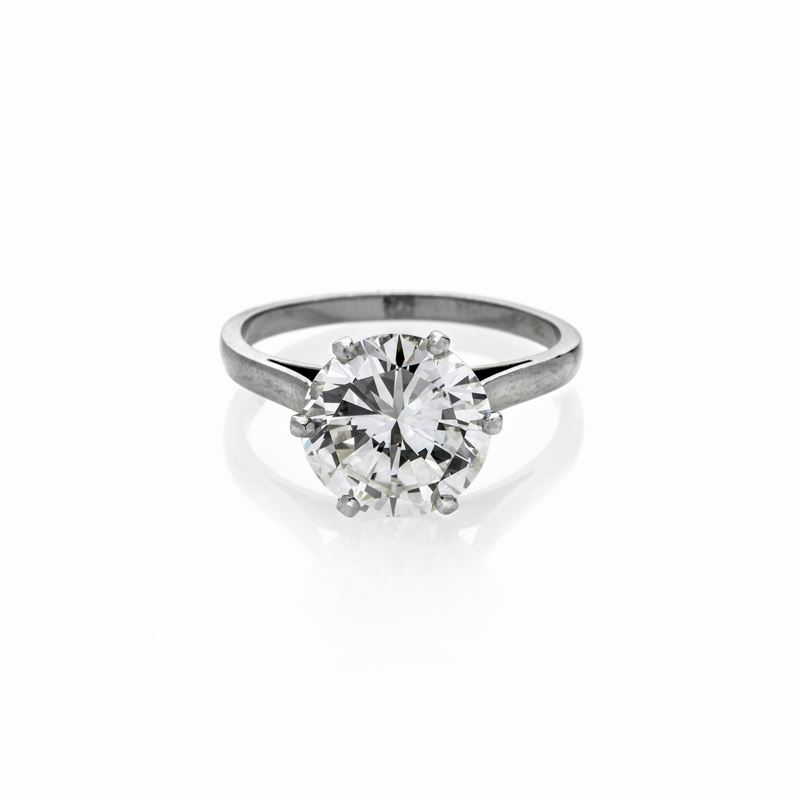 Anello solitario in oro bianco e diamante di ct 3.74