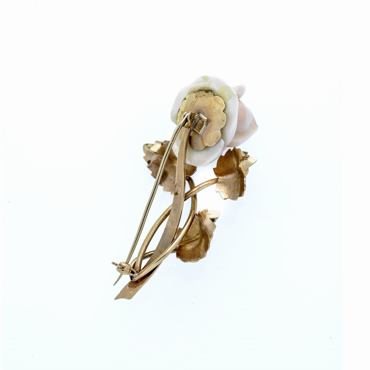 Spilla Rosa in oro giallo e corallo